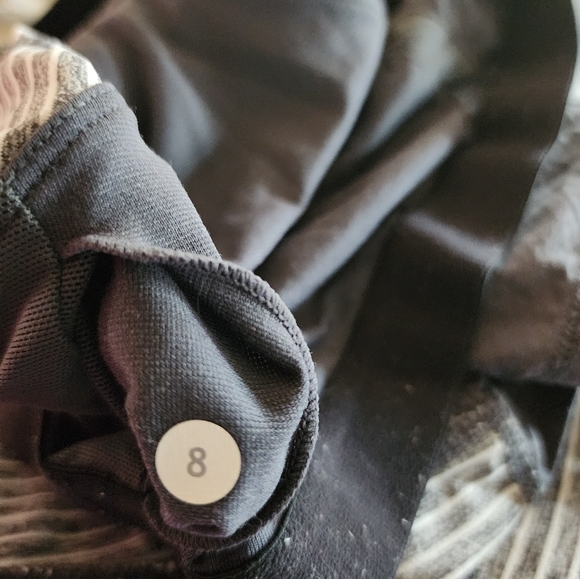 Lululemon Tank - Picture 4 of 4